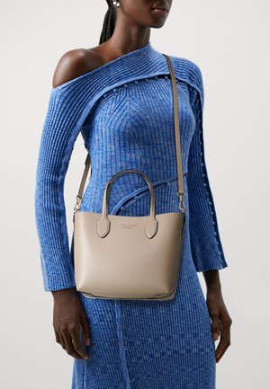 kate spade new york BLEECKER taupe
