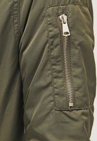 Topshop Bomberjacks - khaki
