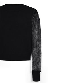 Maglione nero con corpo in maglia e maniche in pizzo trasparente a motivo floreale. I polsini e il colletto a costine completano il design.