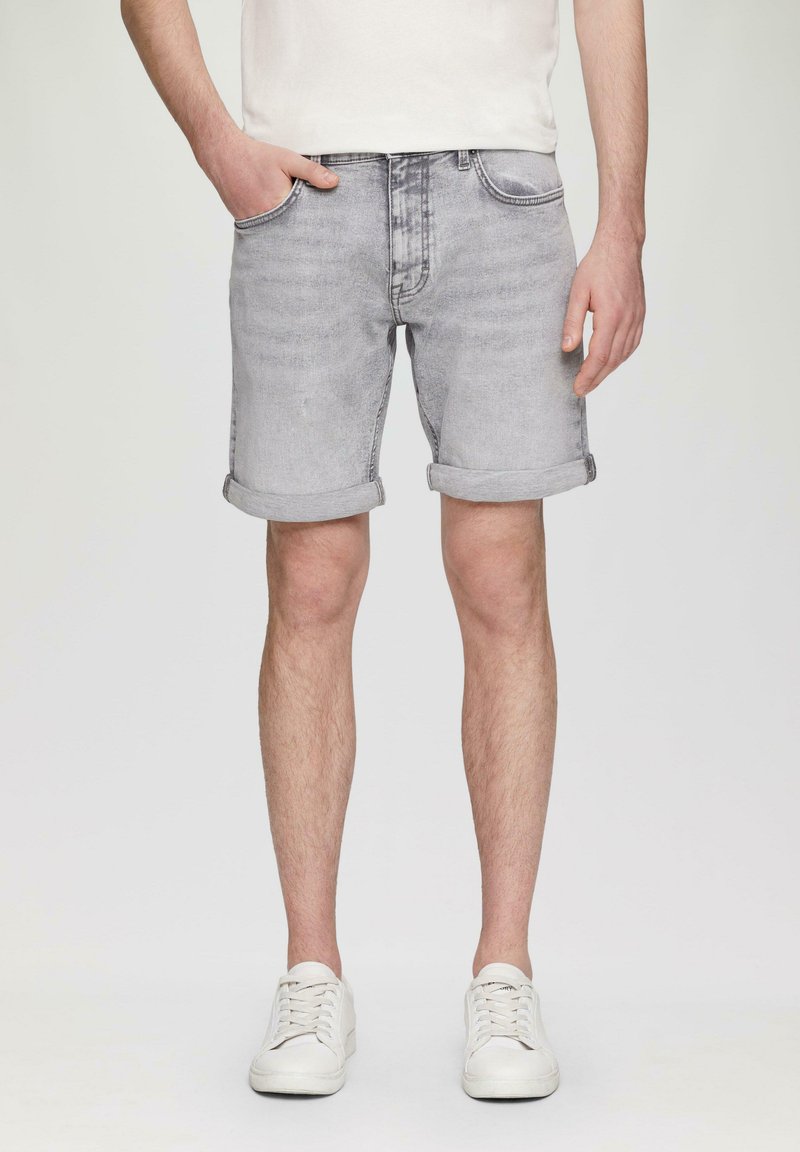 QS - Szorty jeansowe