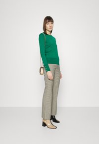 Lindex SWEATER TAYLOR - Camisola - strong green