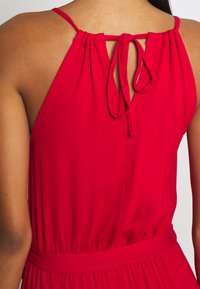 Even&Odd Vestido comprido - red