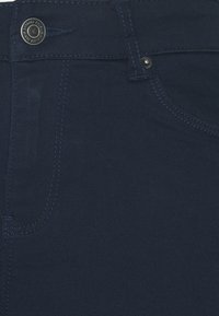 Vero Moda Tall HOT SEVEN  - Calças de ganga de corte skinny - navy blazer