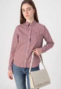 GANT GINGHAM SHIRT - Skjorta - plumped red