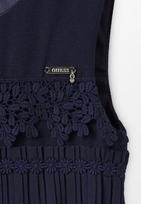 Guess Sukienka koktajlowa