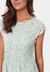 Saint Tropez GISLA - Rochie de zi - ice water fleurs