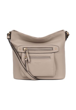 Sac bandoulière en cuir beige avec sangle réglable, deux poches avant zippées avec languettes en cuir, et nom de marque discrètement embossé.