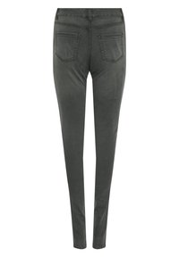 Tummanharmaat kapeat farkut, joissa on sileä pinta, viisi taskua ja ompeluyksityiskohtia vyötärön ympärillä ja takataskuissa.