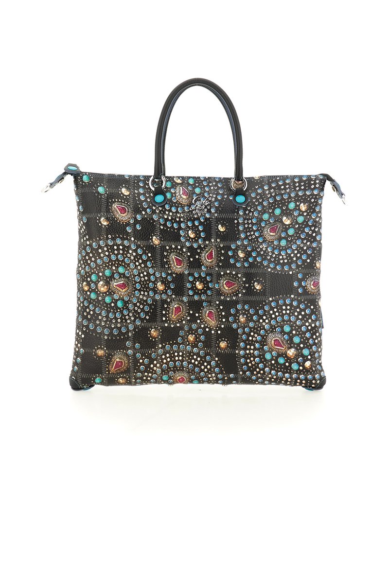 Borsa nera con due manici, decorata con borchie rotonde e a goccia colorate in blu, oro e rosso in motivi geometrici.