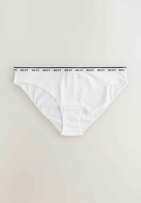 Slip di cotone bianco con una cintura elastica nera su cui è ripetuto il testo "NEXT" attorno alla parte superiore. Tessuto morbido, design classico.