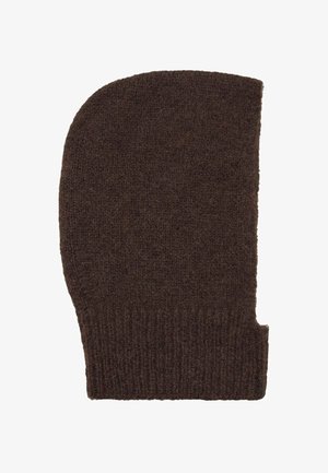 Căciulă tricotată maro, cu o potrivire strânsă, caracterizată printr-un vârf rotunjit și o bandă nervurată. Textură moale și design fără cusături, cu o secțiune deschisă pe lateral.