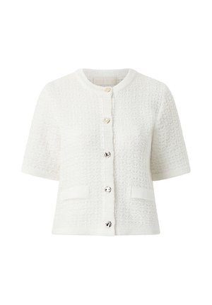Biały, teksturowany kardigan z krótkim rękawem, okrągłym dekoltem, pięcioma srebrnymi guzikami z przodu i dwoma naszywanymi kieszeniami na przodzie.