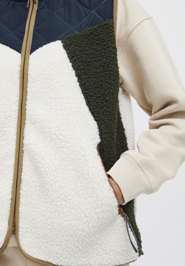 JCBerri TEDDY - Waistcoat4