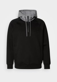 Hanorac negru cu fermoar, cu gluga gri, având o buzunar frontal, sireturi și un logo subtil. Fabricat dintr-un material moale, cu o textură netedă.
