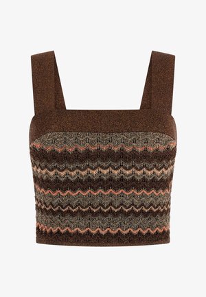 Braunes, gestricktes Crop-Top mit breiten Trägern und horizontalen Zickzackmustern in verschiedenen Beige-, Orange- und Dunkelbrauntönen.