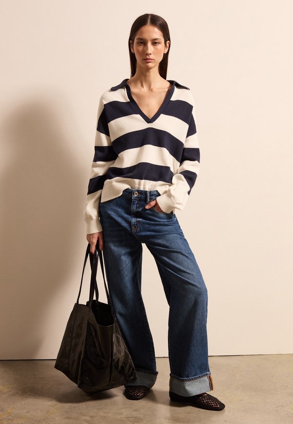 WIDE WITH TURN UPS. - Jeans Straight Leg - light wash