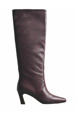 REGULAR FIT - Kozaki