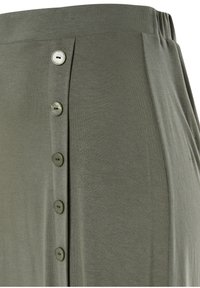 Thumbnail Image 4
