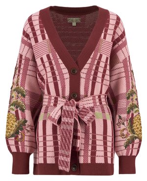 Cardigan lavorato a maglia nei toni rosa e bordeaux, con un motivo a scacchi, ricami floreali e una cintura da annodare in vita. Quattro bottoni.