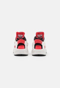 Nike Sportswear AIR HUARACHE - Sapatilhas - summit white/university red/black