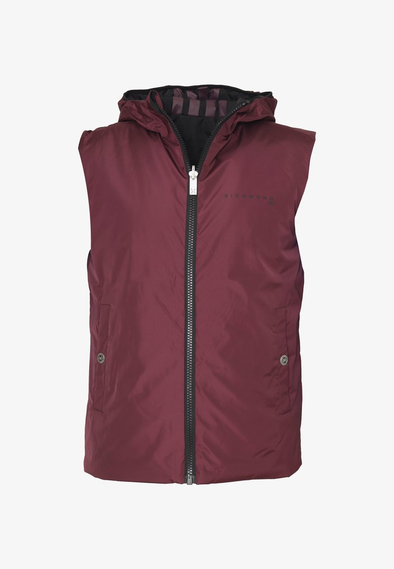 Gilet senza maniche color bordeaux in piuma con cappuccio, chiusura frontale con zip e due tasche laterali. Presenta una fodera nera e un logo discreto sul petto.
