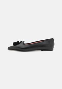 Pretty Ballerinas - ELLA - Loaferit/pistokkaat - black Pienoiskuva 1