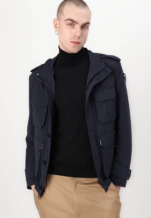 PRATT - Light jacket3