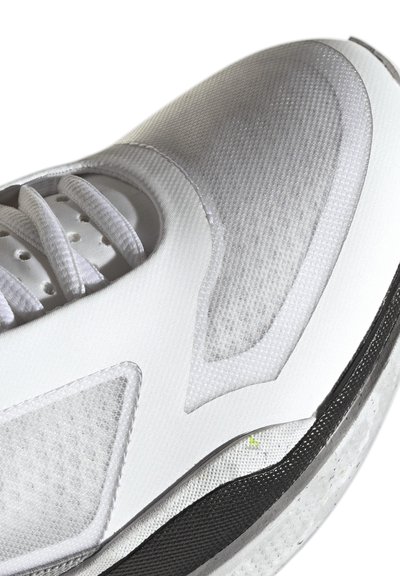 adidas by Stella McCartney ADIDAS BY STELLA MCCARTNEY EARTHLIGHT MESH - Road running shoes - cloud white/dove grey/core black