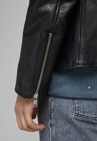 Jack & Jones Kožená bunda - black