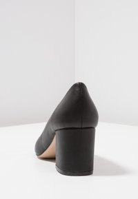 Esprit Escarpins - black