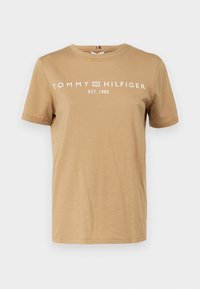 Unselected, safari canvas