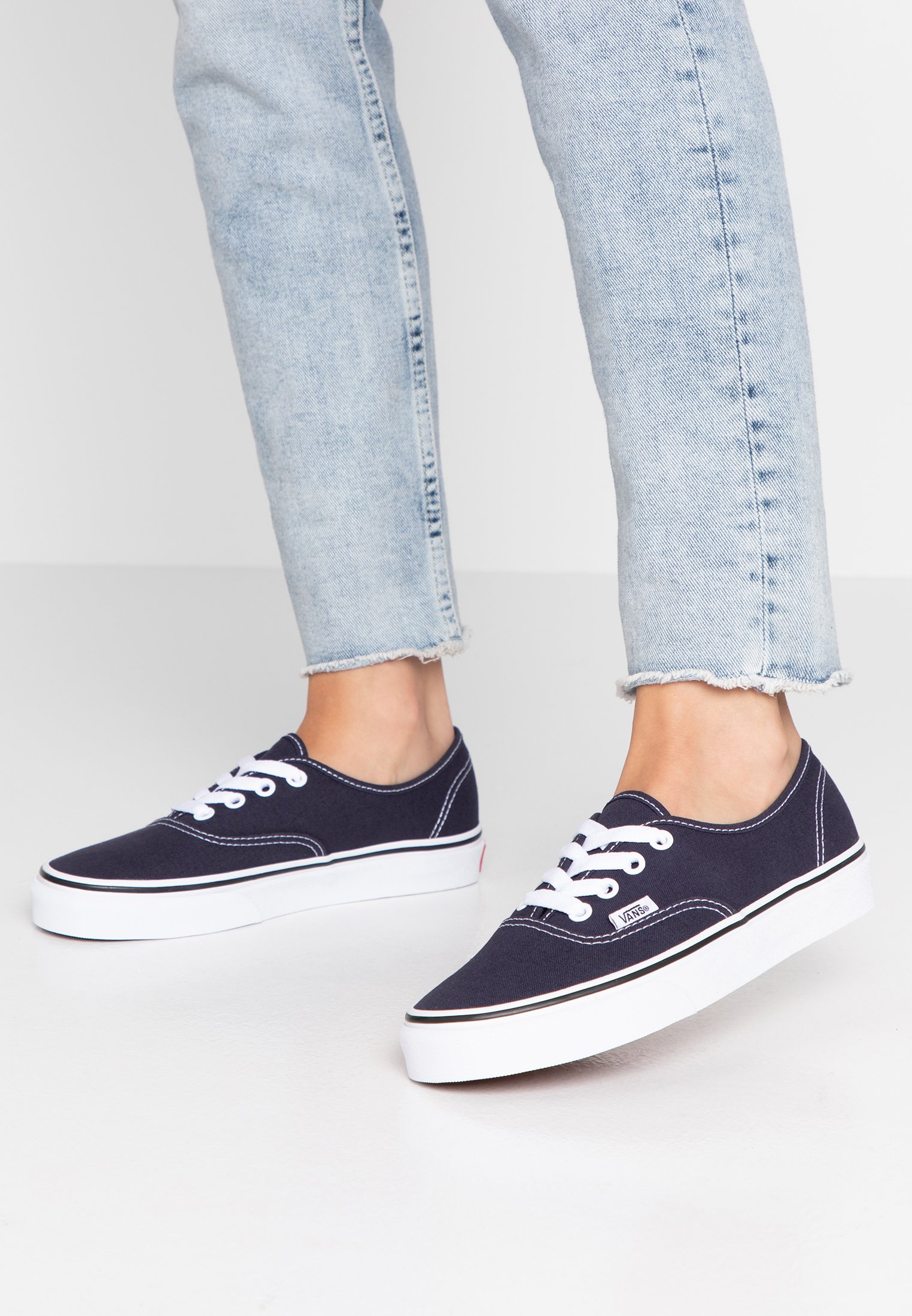 vans authentic night sky