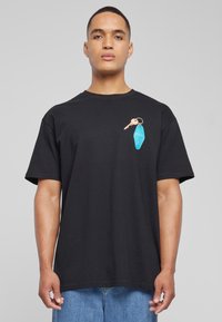 Upscale by Mister Tee CALIFORNIA MOTEL  - Tricou cu imprimeu - black