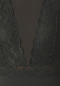PCSICCA - Body - black