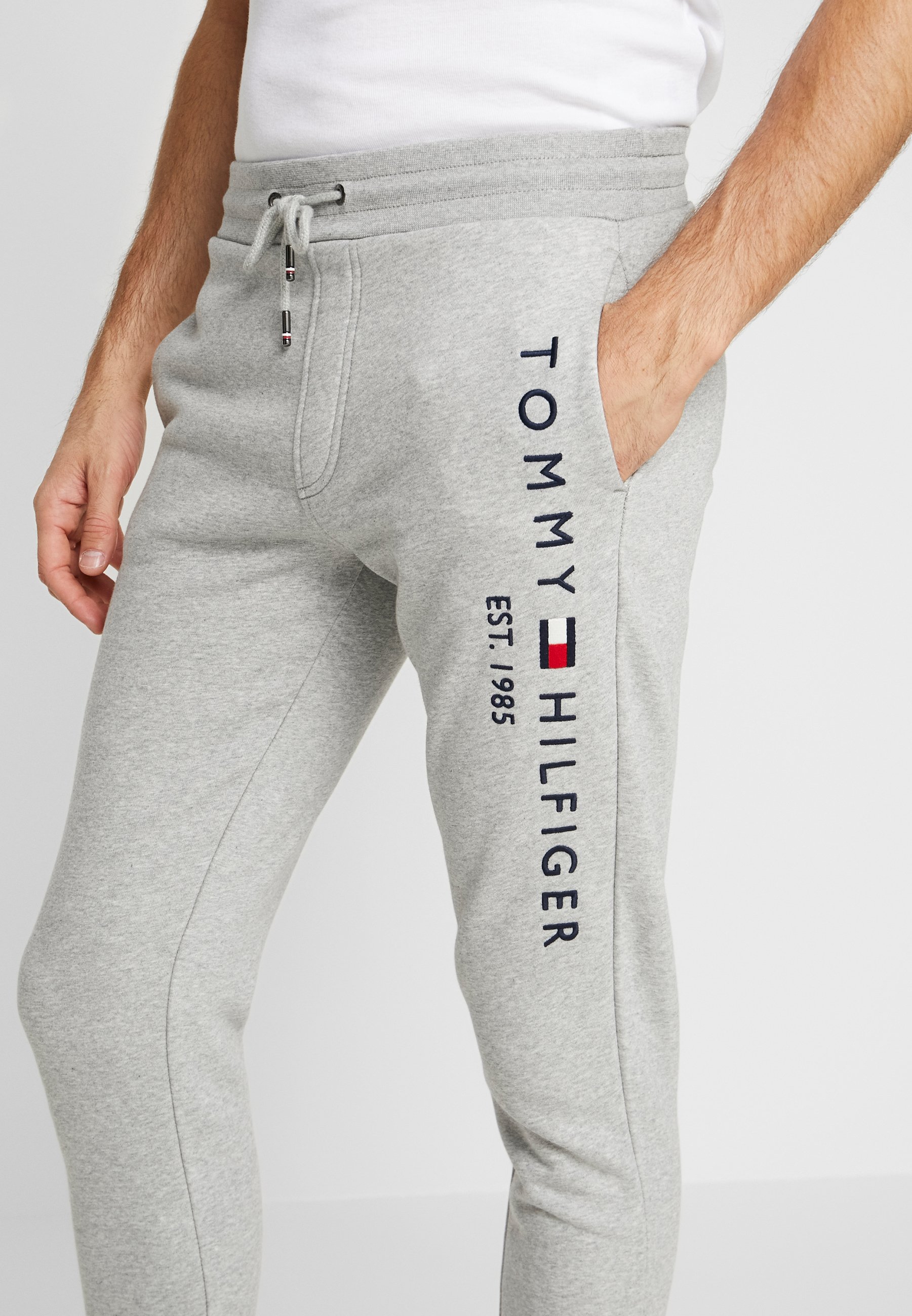 tommy hilfiger tapered tracksuit