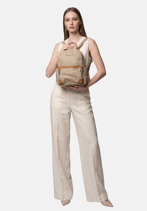 Gian Marco Venturi, GIAN MARCO VENTURI BACKPACK - Zaino - beige