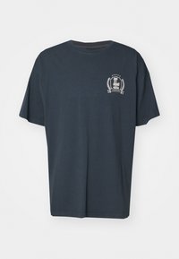 Legacies LEGACIES DROP TEE - Trükipildiga T-särk - vintage black