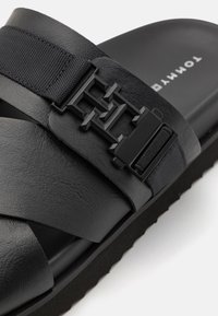 mules tommy hilfiger