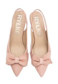 Mīksta suede rozā krāsā slingback papēži ar norādītu purngali, kam priekšā ir dekoratīva loksne. Gluda iekšējā odere.