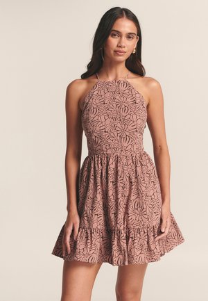 ST MRLO LILA - Robe de jour - dusky pink floral