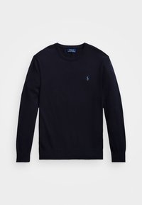 Marinblå stickad tröja med rundad halsdesign. Har långa ärmar och en liten broderad logotyp i ljusblått på vänster bröst. Lättviktig tyg.