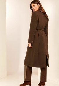 Lipsy DOUBLE BREASTED BELTED - REGULAR FIT - Trenčkot - brown