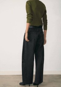 Mango Pullover - khaki