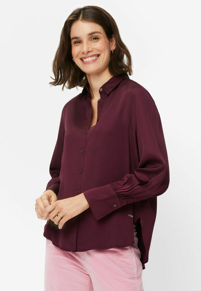 BRAX STYLE VIC - Button-down blouse - berry
