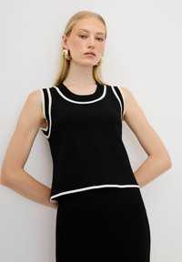 adL Top - black