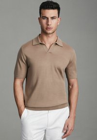 Reiss REGULAR FIT - DUCHIE OPEN COLLAR  - Poloshirts - camel