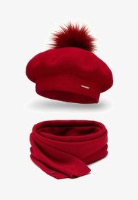 Unselected, red