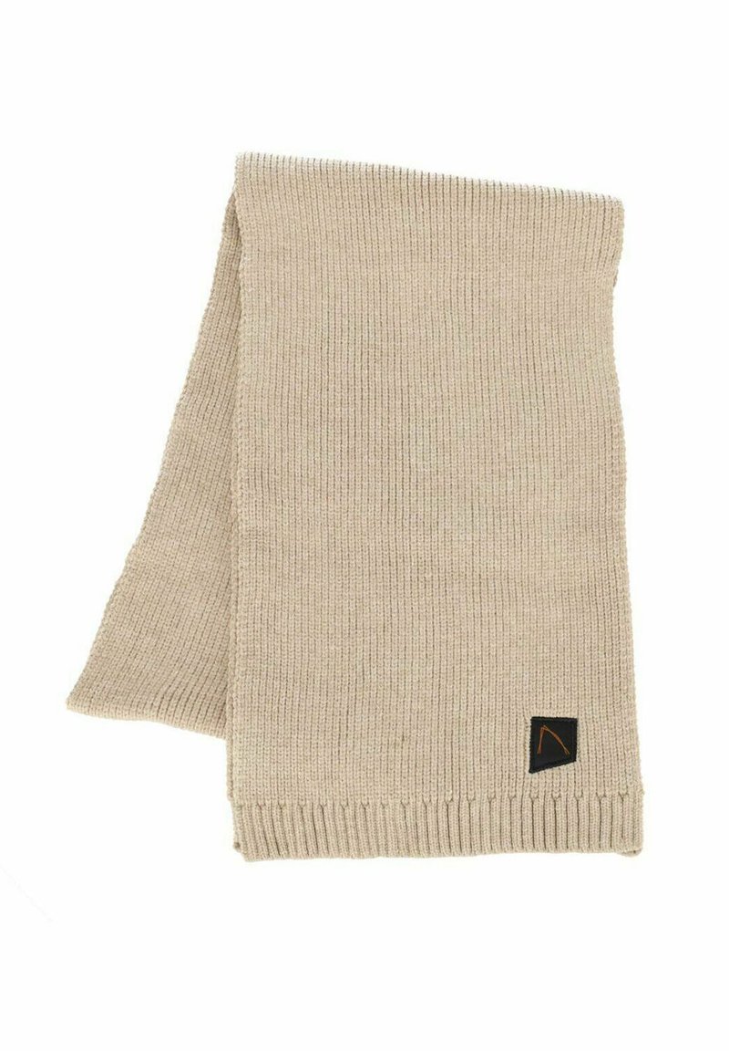 Beige gebreide sjaal met ribbeltextuur en een logo patch aan één uiteinde. Eenvoudige, rechthoekige vorm geschikt voor verschillende stijlinzetten.