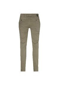 Pantaloni slim-fit khaki realizzati in tessuto morbido ed elastico. Presentano una chiusura con zip e bottone, cinque tasche e una texture liscia.