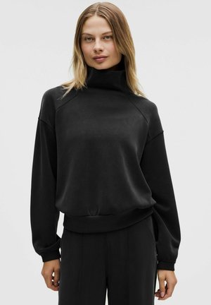Sweater - black